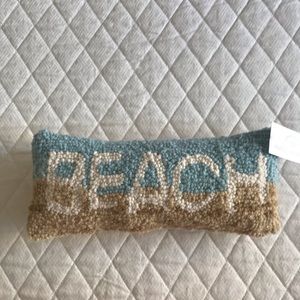 multicolor decorative small accent throw pillow (BEACH)